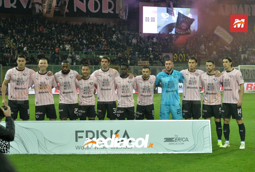 FOTO Palermo-Bari 3-0, 23ª giornata Serie B 2023-2024 (GALLERY) - immagine 30