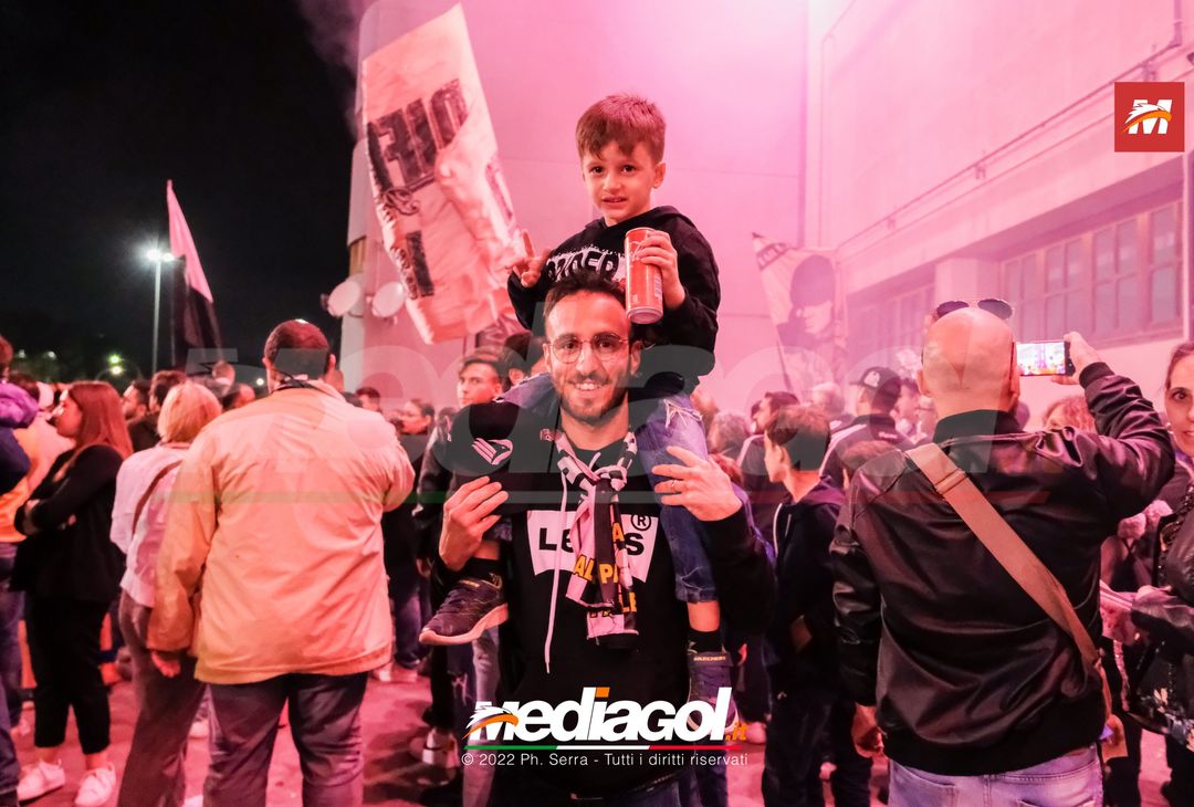 FOTO PALERMO, cori e fumogeni al Barbera: festa per i 122 anni del club (LA GALLERY) - immagine 24