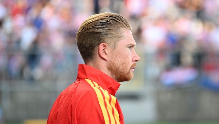 RIJEKA, CROATIA - JUNE 02: Kevin De Bruyne of Belgium walks out onto the pitch prior to the international friendly match between Croatia and Belgium at Stadion HNK Rijeka on June 02, 2026 in Rijeka, Croatia. (Photo by Jurij Kodrun/Getty Images) De Bruyne: “Ora sto bene dopo il lungo stop! In Italia ho imparato a difendere e rispondo così su Lukaku” - immagine 1