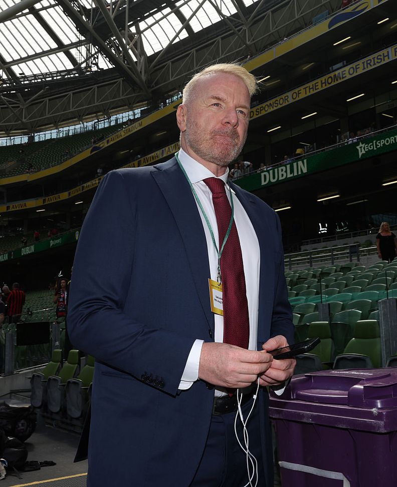 DUBLIN, IRELAND - AUGUST 09: Igli Tare AC Milan attends before the pre-season friendly match between Leeds United and AC Milan at Aviva Stadium on August 09, 2025 in Dublin, Ireland. (Photo by Claudio Villa/AC Milan via Getty Images) cassano-gimenez-attacco-milan-allegri-critiche-viva-el-futbol-tare-hojlund-vlahovic