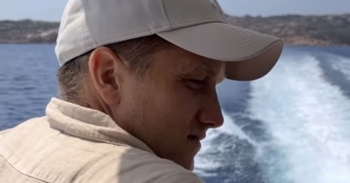VIDEO Zielinski Si Rilassa In Barca Vacanze In Sardegna Per Piotr video-zielinski-si-rilassa-in-barca-vacanze-in-sardegna-per-piotr