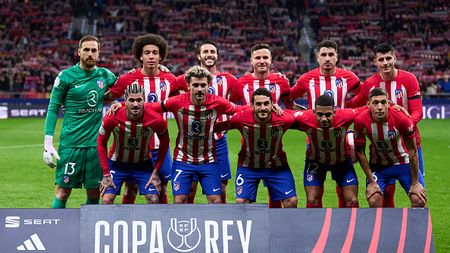 MADRID, SPAIN - JANUARY 25: Players of Atletico de Madrid pose for a team photo prior to the Copa del Rey Quarter Final match between Atletico de Madrid and Sevilla FC at Civitas Metropolitano Stadium on January 25, 2024 in Madrid, Spain. (Photo by Angel Martinez/Getty Images)