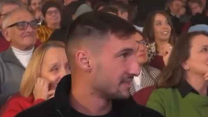 VIDEO Politano sorprende tutti al Peppy Night: che accoglienza del pubblico! - immagine 1