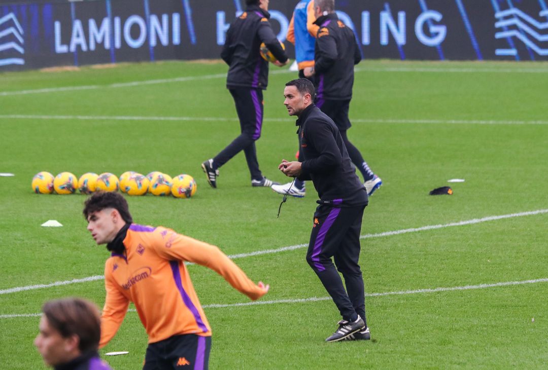 Gallery VN – Allenamento a porte aperte della Fiorentina, le immagini più belle - immagine 194