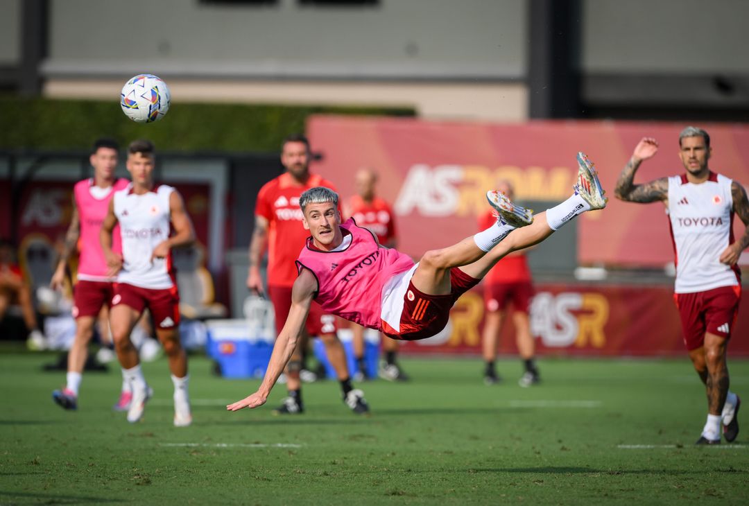 Trigoria, rifinitura in vista della Juventus – FOTO GALLERY - immagine 10