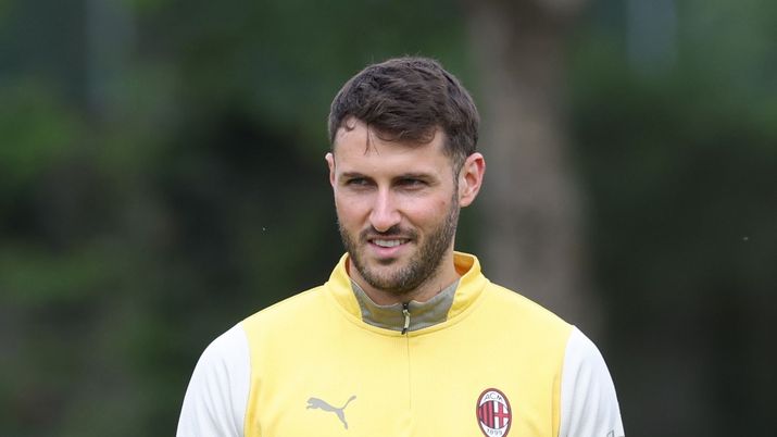 Milan, riecco Giménez: di nuovo titolare per i rossoneri. Con lui dal primo minuto numeri sorprendenti