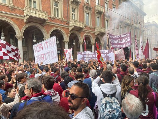 4 maggio, rivivi il Live: la marcia del popolo granata e la cerimonia a Superga- immagine 12