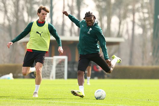 lo-dicono-anche-i-francesi-rafa-leao-ragazzi