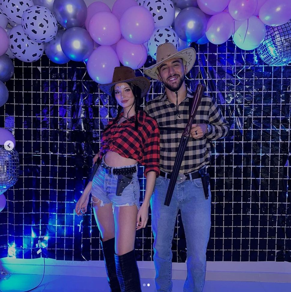 FOTO – Nico Gonzalez versione cow boy. Lo scatto in maschera dell’argentino- immagine 2