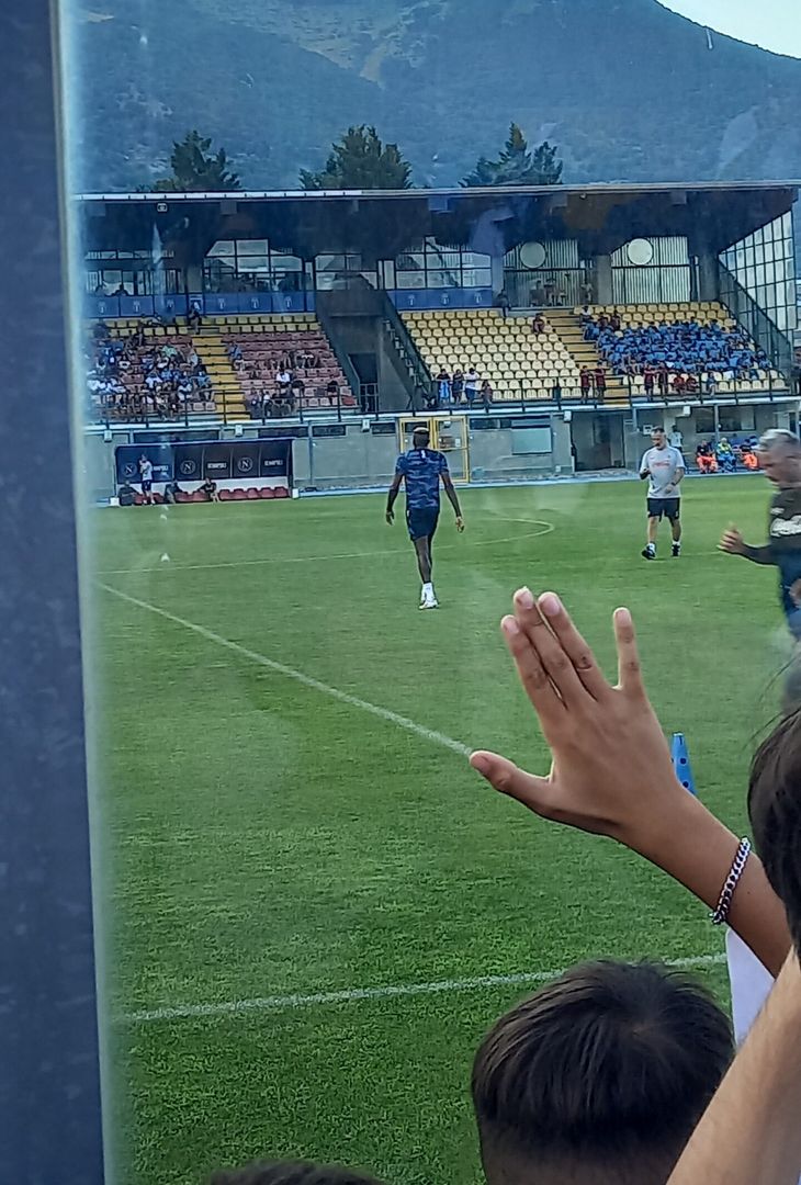 GALLERY Calciatori alle prese con i giri di campo: Osimhen è il primo a mollare! - immagine 4