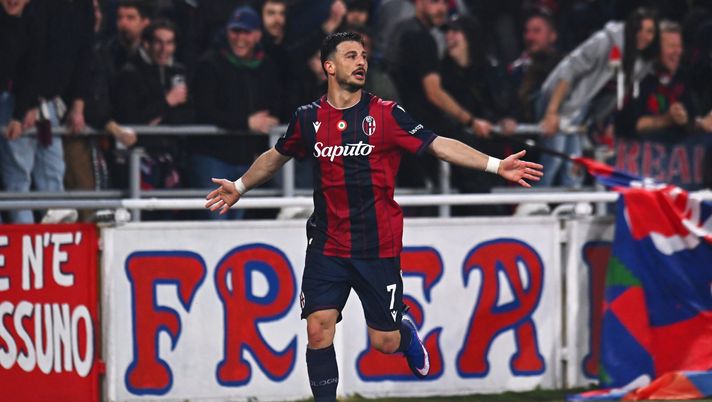 BOLOGNA, ITALY - APRIL 12: Riccardo Orsolini of Bologna celebrates scoring his team's second goal during the Serie A match between Bologna FC 1909 and US Lecce at Renato Dall'Ara Stadium on April 12, 2026 in Bologna, Italy. (Photo by Alessandro Sabattini/Getty Images) Carlino – Berna, Orsolini e Rowe per tentare l’impresa - immagine 1