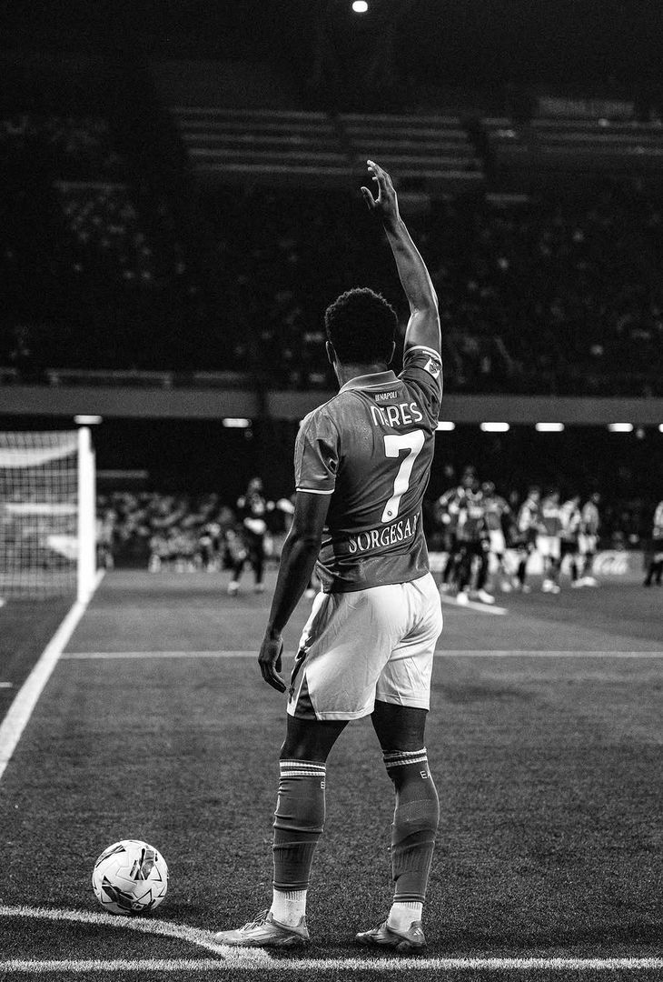 GALLERY Napoli coraggioso contro il Milan: i suggestivi scatti del match - immagine 8