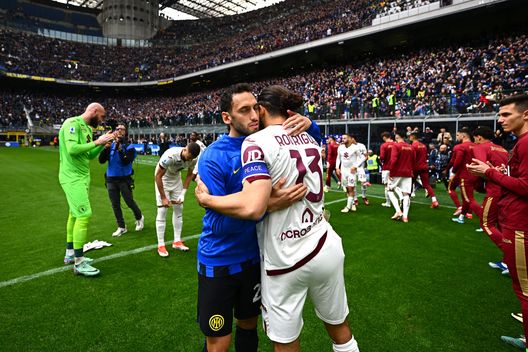 Mediaset – Rodriguez, Oaktree non approva: per la difesa potrebbe tornare un ex Inter- immagine 2