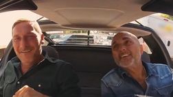 Totti e Spalletti come in “ritorno al futuro”: l’ex capitano gli regala una DeLorean