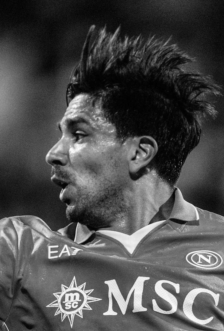 GALLERY Il Napoli torna grande contro il Cagliari: i suggestivi scatti degli azzurri - immagine 18