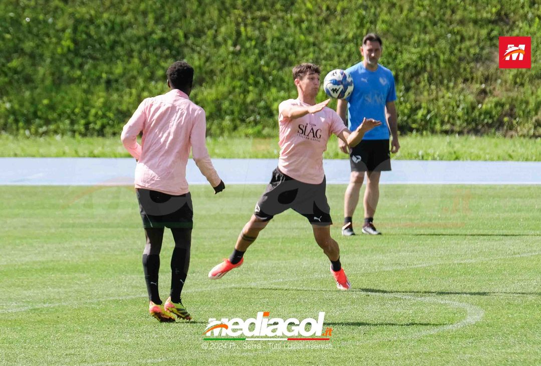 FOTO Ritiro Palermo, seduta mattutina ad Aquagranda (GALLERY) - immagine 20