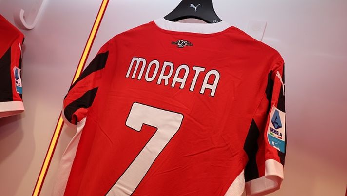MILAN, ITALY - JANUARY 26: A general view inside the AC Milan dressing room before the Serie A match between AC Milan and Parma at Stadio Giuseppe Meazza on January 26, 2025 in Milan, Italy. (Photo by Claudio Villa/AC Milan via Getty Images) Morata emozioni