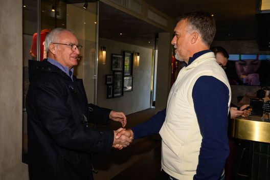 Batistuta torna a Trigoria dopo 23 anni: l’incontro con Gasperini e Ranieri- immagine 2