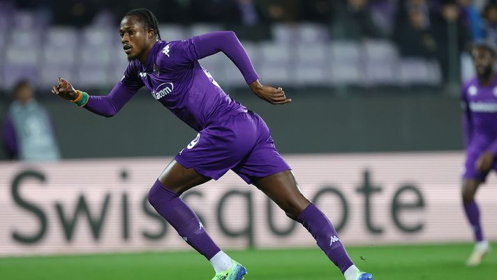 FLORENCE, ITALY - NOVEMBER 28: Christian Kouamé of ACF Fiorentina in action during the UEFA Conference League 2024/25 League match between ACF Fiorentina and Pafos FC at Stadio Artemio Franchi on November 28, 2024 in Florence, Italy. (Photo by Gabriele Maltinti/Getty Images) Conference League, la Fiorentina supera 3-2 il Pafos. Chelsea a punteggio pieno - immagine 1