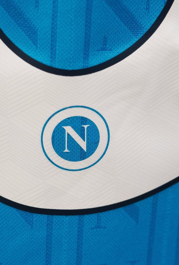 Bologna-Napoli, spogliatoio allestito con kit gara: la scelta sulla maglia – GALLERY - immagine 2