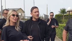 Totti, visita speciale alla sua scuola calcio per il 2º memorial dedicato a papà Enzo