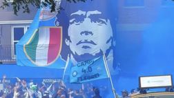 Anche a New York è festa scudetto: tra bandiere del Napoli e murale di Maradona
