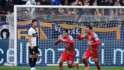 Serie A, la Cremonese si rialza: 2-0 al Parma e aggancio al Lecce per la salvezza