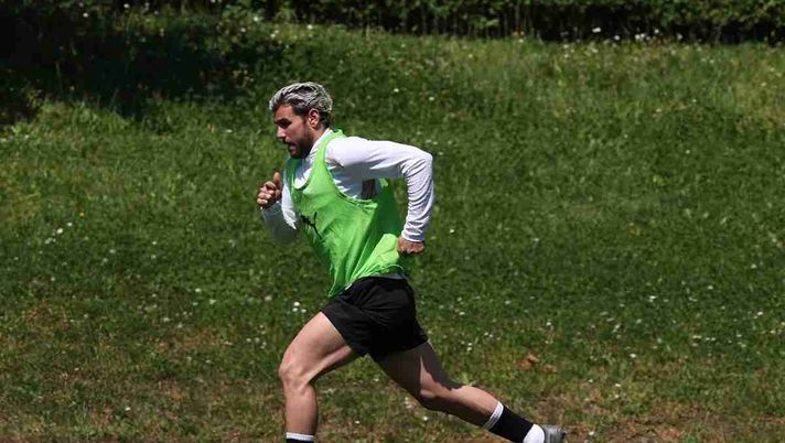 Milan, il bel messaggio di Theo Hernandez ai ragazzi con disabilità