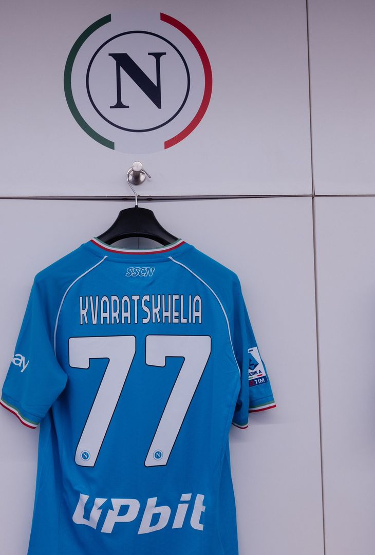 Tutto pronto nello spogliatoio del Napoli per il match contro il Frosinone