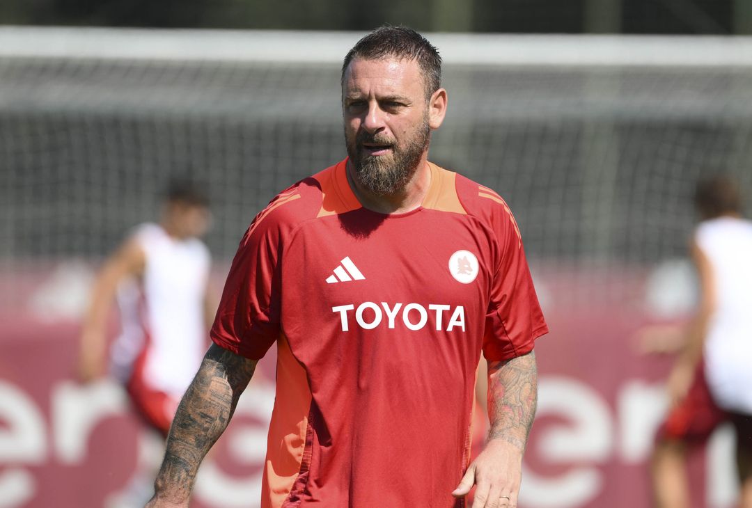 Roma, giallorossi a lavoro a Trigoria: è tornato Dybala – FOTO GALLERY - immagine 4