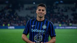 Romano: “Cancelo, tutto in mano al Barcellona. Se rifiuta, Inter chiude così”