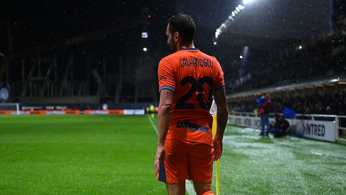 Calhanoglu non ne sbaglia una: è diventato il centro di gravità. Altro capolavoro Inter - immagine 1