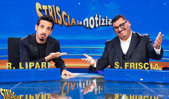 Fonte: Striscia la Notizia Striscia la notizia, nuovo passaggio del testimone: arrivano Sergio Friscia e Roberto Lipari - immagine 1
