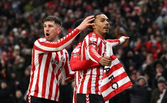 SUNDERLAND, INGHILTERRA - GENNAIO 01: Wilson Isidor, giocatore del Sunderland (Photo di Stu Forster/Getty Images) Sheffield United- Sunderland, chi vince sale in Premier League. Ecco dove vedere la finale playoff- immagine 2