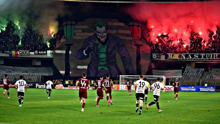 L’inferno del derby di Cluj: Mandorlini se la cava e strappa un pareggio - immagine 1