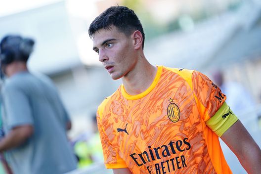 Alessandro Longoni ad Alessandria per il Torneo Mamma e Papà Cairo 2025 (Photo by Pier Marco Tacca/AC Milan via Getty Images) Portieri Milan