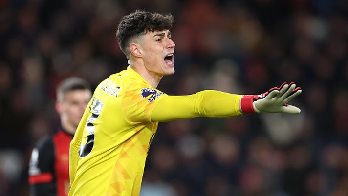 BOURNEMOUTH, ENGLAND - MARCH 15: Kepa Arrizabalaga of Bournemouth signals to his team-mates during the Premier League match between AFC Bournemouth and Brentford FC at Vitality Stadium on March 15, 2025 in Bournemouth, England. (Photo by Dan Istitene/Getty Images) Maignan Kepa
