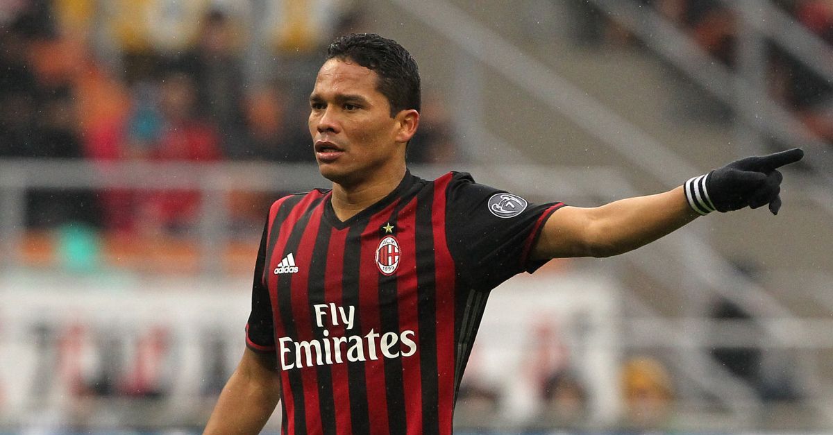 dal nome sulla maglia alla vittoria in supercoppa carlos bacca compie 39 anni