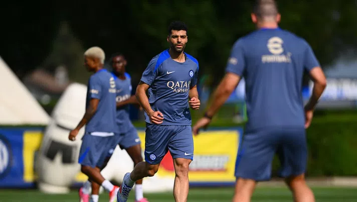 “Che ne pensi del primo giorno Mehdi?”. Taremi già pazzo dell’Inter: “Che squadra incredibile” - immagine 1