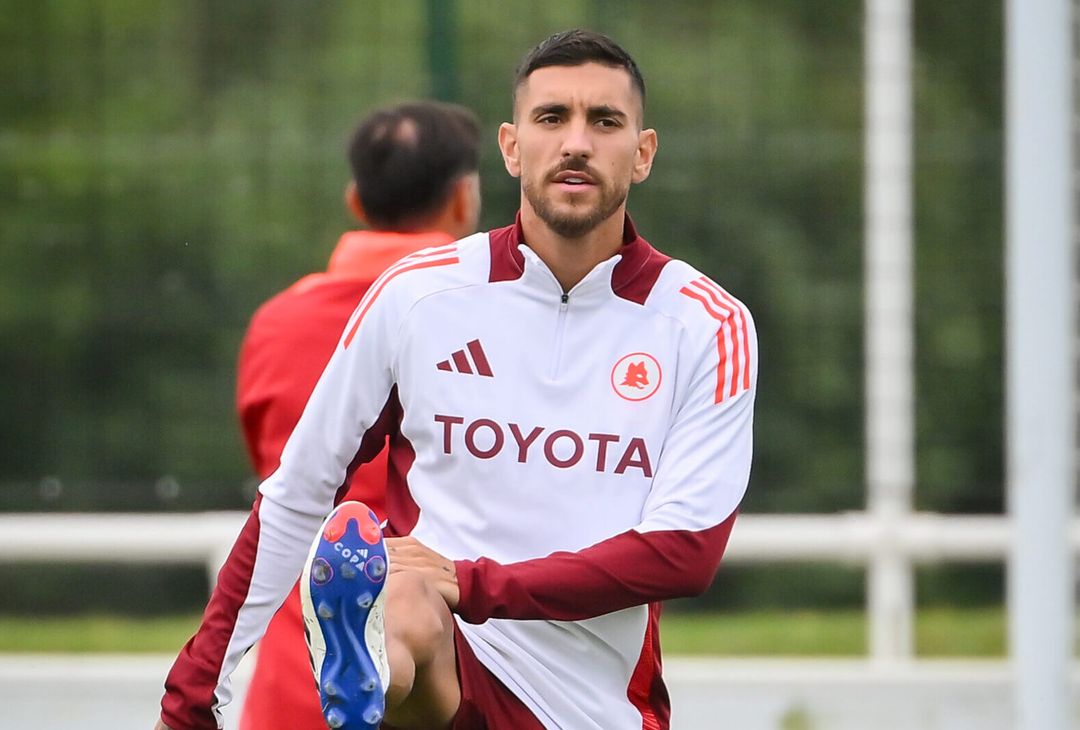 Ritiro Roma, Dovbyk scalda i motori: le indicazioni di De Rossi – FOTO GALLERY - immagine 71