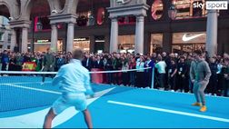 VIDEO/ Sinner-Alcaraz, show in centro a Torino con i tifosi