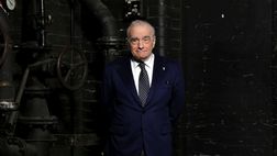 Martin Scorsese in posa con la maglia del Palermo: ecco la foto