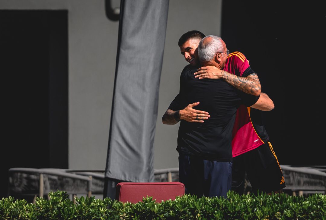 Trigoria, l’allenamento a due giorni dal derby: presenti Massara e Ranieri – FOTO GALLERY - immagine 6