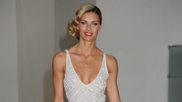 Martina Colombari fa una rivelazione su Billy Costacurta: “Prima di me è stato sposato per…” Martina Colombari fa una rivelazione su Billy Costacurta: “Prima di me è stato sposato per…” - immagine 1