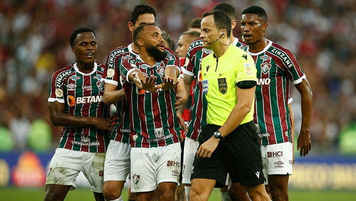 Due gol annullati al derby di Rio: Fluminense “Arbitraggio incredibile” - immagine 1