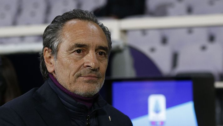 FLORENCE, ITALY - MARCH 03: Cesare Prandelli manager of ACF Fiorentina looks on during the Serie A match between ACF Fiorentina and AS Roma at Stadio Artemio Franchi on March 3, 2021 in Florence, Italy. (Photo by Gabriele Maltinti/Getty Images) Milan, senti Prandelli: “Modric lo avrei visto bene alla Juventus. Chiellini-Maldini? Dico…” - immagine 1