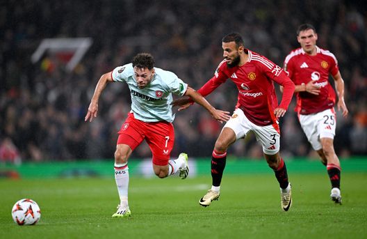 Manchester United, Mazraoui è stato operato al cuore ma potrà continuare a giocare- immagine 4