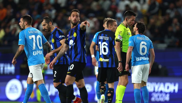 Il Napoli è infuriato, il club è in silenzio stampa: parlerà solo De Laurentiis - immagine 1