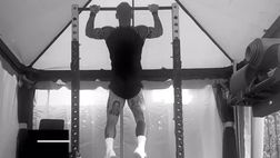 Mazzocchi si allena anche in vacanza: il durissimo esercizio del terzino