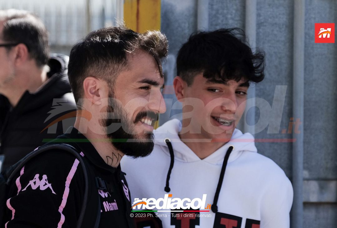 FOTO Cittadella-Palermo, la squadra in partenza dal “Renzo Barbera” (GALLERY) - immagine 25